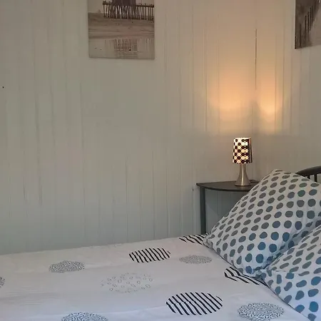 Locations Rives De Seugne - De Gaulle Lägenhet *